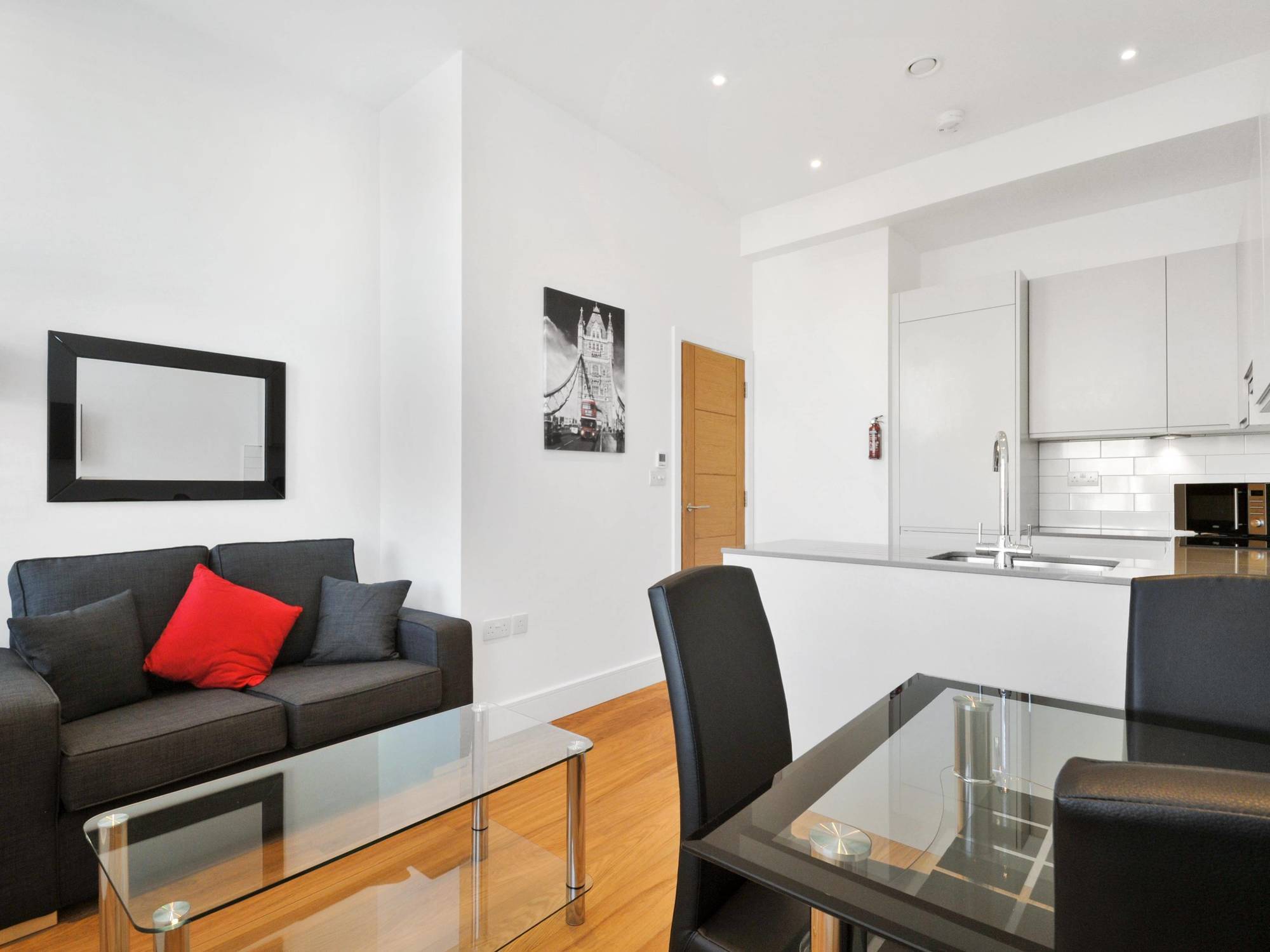 Апартаменти Access West Kensington Лондон Екстер'єр фото